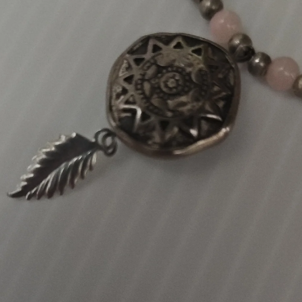 Unique Native American Inspired and Beaded Necklace. See The Craftmanship!!! - Picture 8 of 9